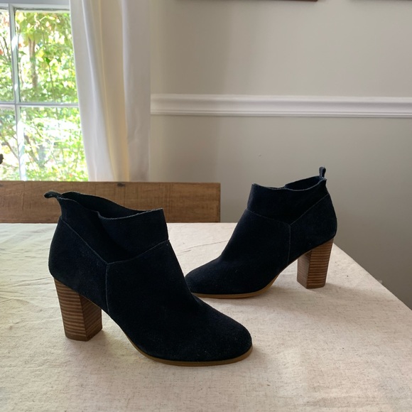 Crown Vintage Shoes - Blue Crown Vintage Booties. Suede material. Size 8. 3” heel.